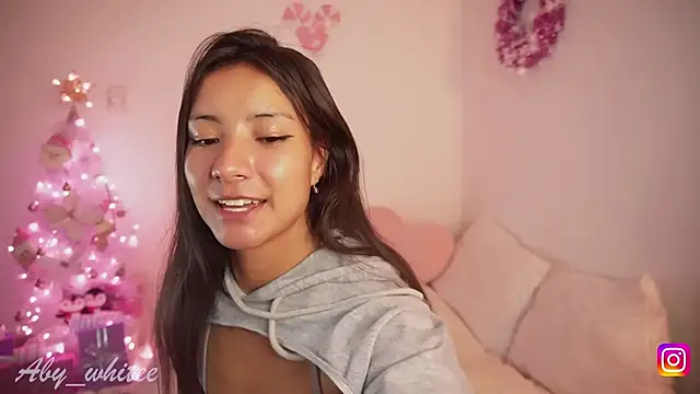 Snapshot of AbyWhitee chatting on 18, 12, 2025 AbyWhitee online show from 18, 12, 2025