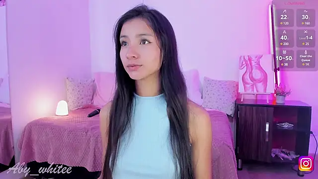 AbyWhitee online show from 3, 2, 2025