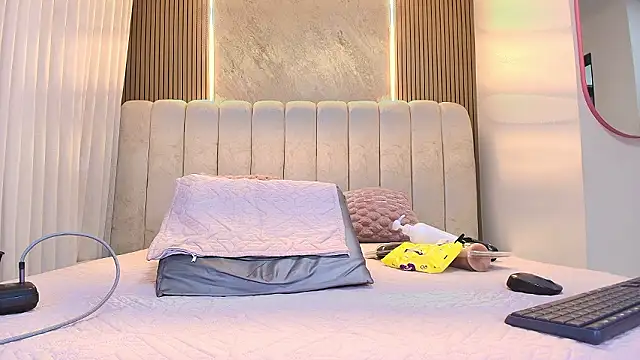 kata hazel online show from 9, 3, 2026