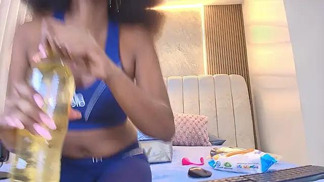 kata hazel online show from 20, 2, 2026