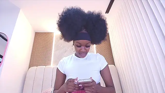 kata hazel online show from 24, 3, 2026