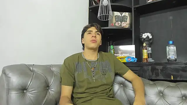 Snapshot of HeellBoy_ chatting on 8, 11, 2025 HeellBoy online show from 8, 11, 2025