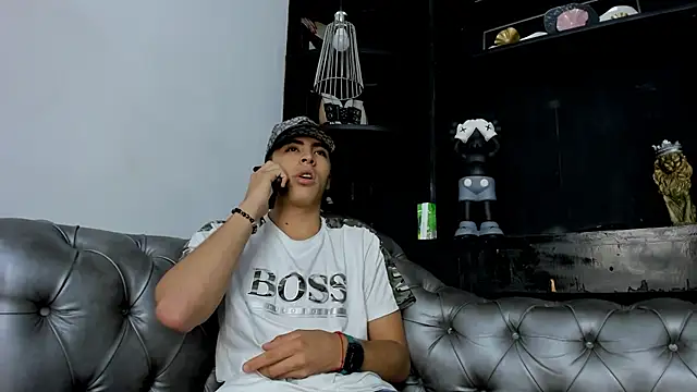 Snapshot of HeellBoy_ chatting on 28, 11, 2025 HeellBoy online show from 28, 11, 2025