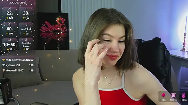 Selena grey  online show from 17, 3, 2025