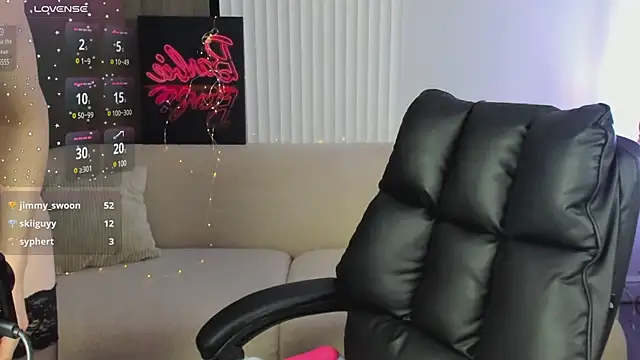 Selena grey  online show from 15, 3, 2025