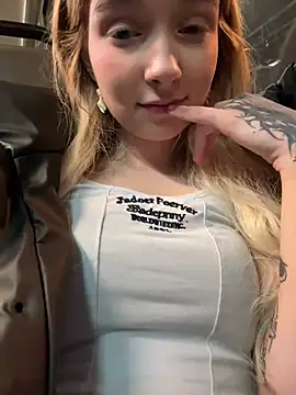 Baby Tiny online show from 29, 1, 2025
