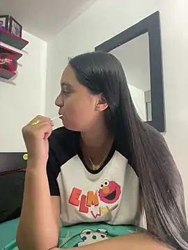 Snapshot of karla_nill chatting on 1, 6, 2026 karla nill online show from 1, 6, 2026