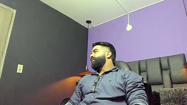 Lyon vach online show from 4, 3, 2026