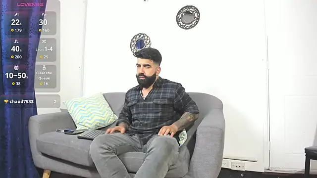 Snapshot of Lyon_vach chatting on 17, 5, 2026 Lyon vach online show from 17, 5, 2026