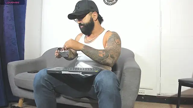Snapshot of Lyon_vach chatting on 16, 5, 2026 Lyon vach online show from 16, 5, 2026