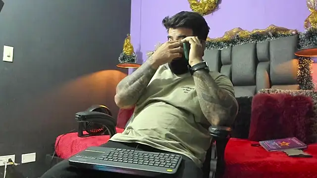 Lyon vach online show from 20, 12, 2025