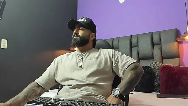 Lyon vach online show from 20, 9, 2025