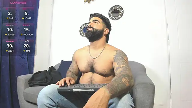 Snapshot of Lyon_vach chatting on 14, 5, 2026 Lyon vach online show from 14, 5, 2026