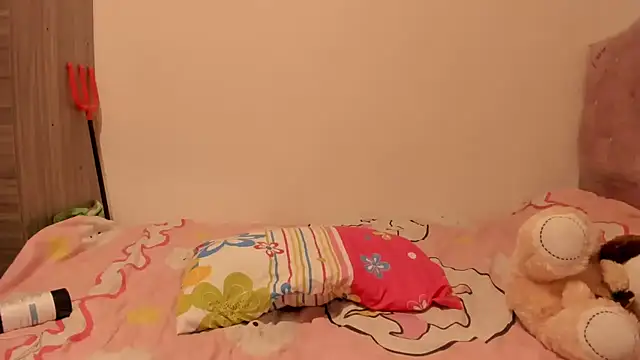 Catherine tabarezx online show from 19, 3, 2026