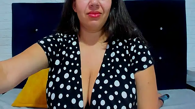 Catherine tabarezx online show from 16, 2, 2025