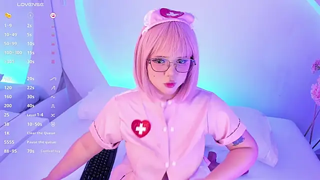 NanaOsaky online show from 7, 2, 2026