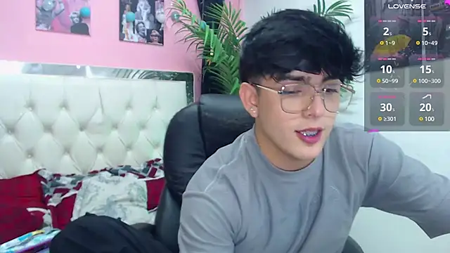 nolan twink1 online show from 22, 3, 2025