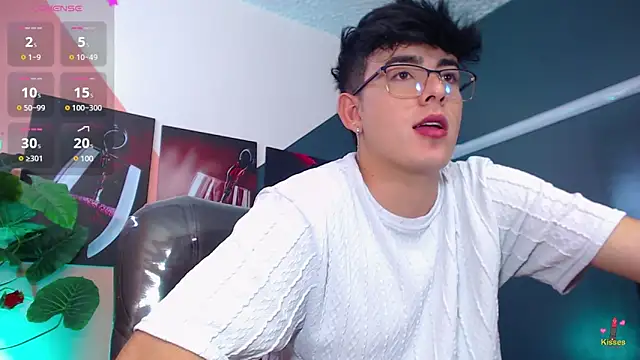 nolan twink1 online show from 5, 2, 2025