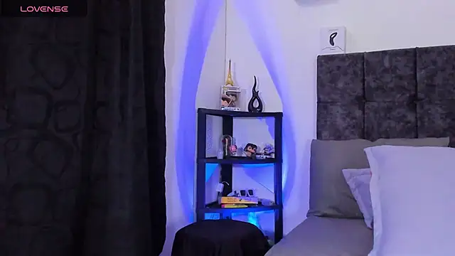 nolan twink1 online show from 22, 4, 2026