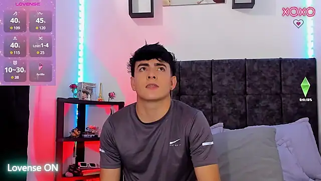 nolan twink1 online show from 18, 2, 2026