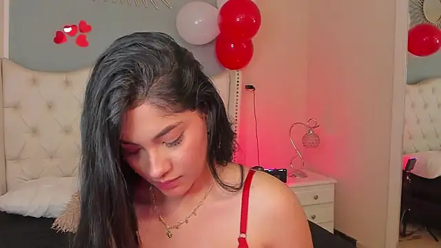 Mia Elowen online show from 15, 2, 2025