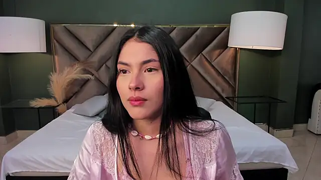 Mia Elowen online show from 27, 2, 2025