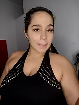 LaurenWelly  online show from 22, 11, 2025