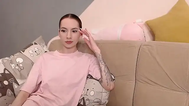 AmbrielHailey online show from 4, 5, 2026