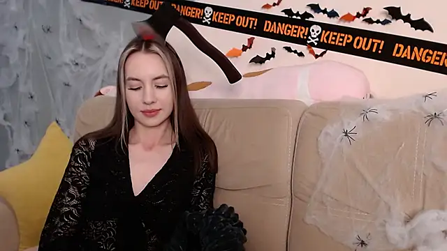 AmbrielHailey online show from 1, 11, 2025