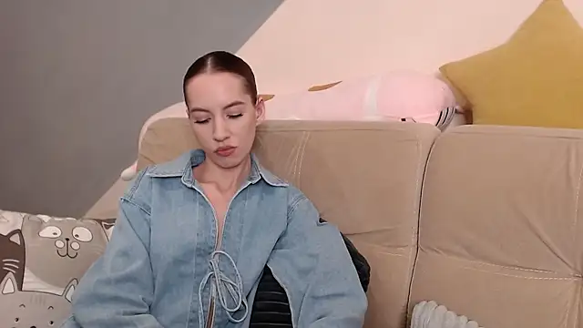 AmbrielHailey online show from 11, 7, 2026