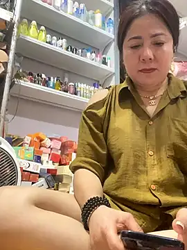 Cesywet online show from 4, 3, 2025