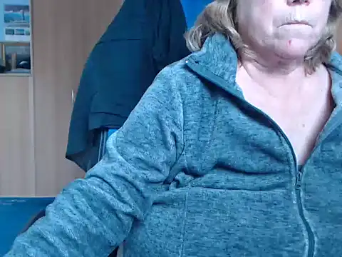 Snapshot of _sunshine__ chatting on 20, 5, 2026 sunshine online show from 20, 5, 2026