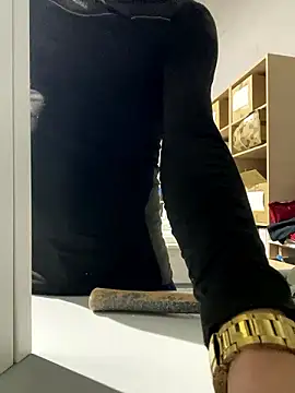 Snapshot of oscaar_mb22 chatting on 2, 12, 2024 oscaar mb22 online show from 2, 12, 2024