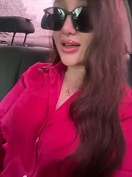 Snapshot of Elinatiranda chatting on 15, 5, 2026 Elinatiranda online show from 15, 5, 2026