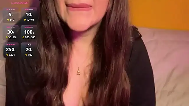 Elinatiranda online show from 4, 4, 2026