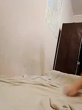 Rowena Vonnie online show from 15, 11, 2025