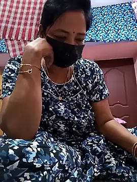 Snapshot of Tamil_sreelekha chatting on 18, 11, 2025 Tamil sreelekha online show from 18, 11, 2025