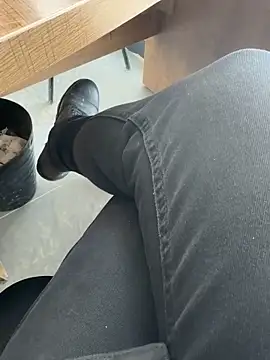 homidor online show from 15, 2, 2025