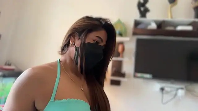 Hotty-Sana online show from 25, 3, 2026