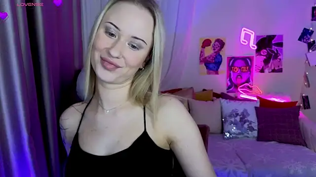 SashaBrooks online show from 6, 4, 2026