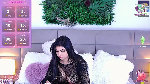 ZendayaClark online show from 7, 2, 2025