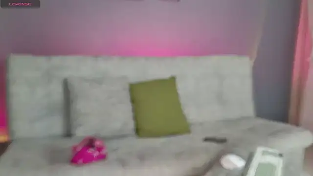 candyy bella online show from 30, 4, 2026