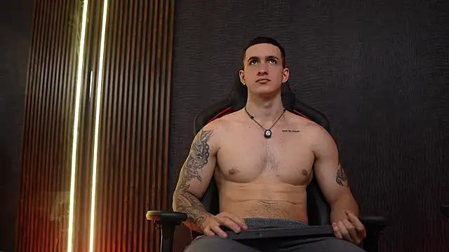 JacksonOlsenn online show from 26, 2, 2026