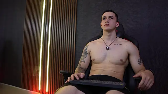 JacksonOlsenn online show from 11, 2, 2026