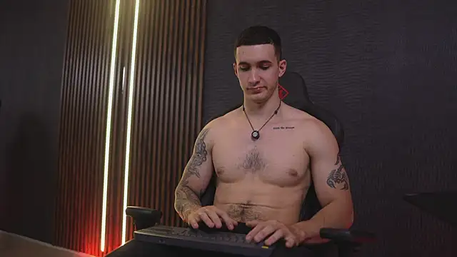 JacksonOlsenn online show from 14, 4, 2026