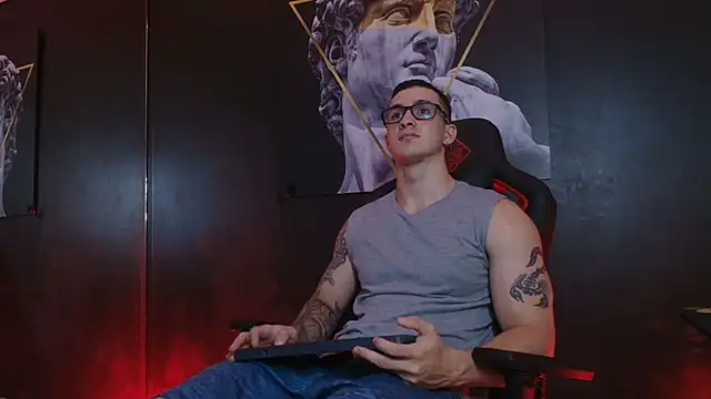 JacksonOlsenn online show from 21, 10, 2025