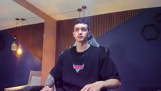 JacksonOlsenn online show from 18, 3, 2025