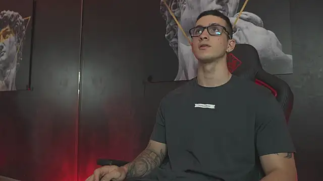 JacksonOlsenn online show from 10, 11, 2025