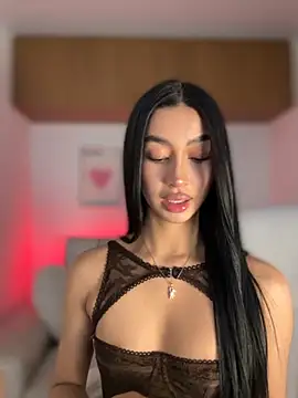 maddy bronw  online show from 16, 10, 2025