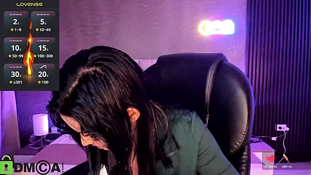 Cristal  adams online show from 27, 10, 2025